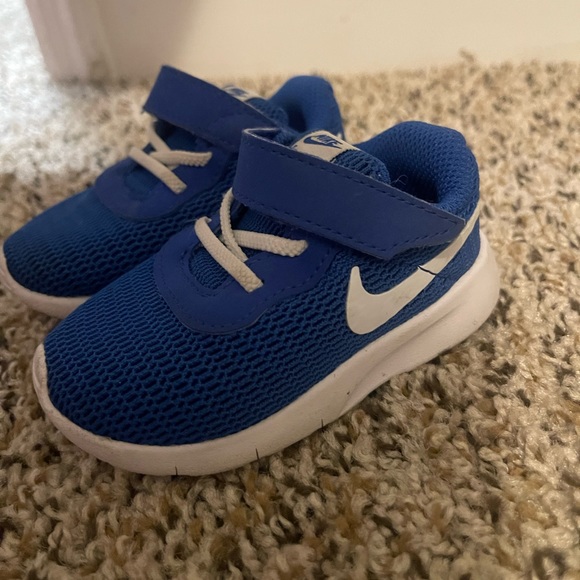 Blue Nike size 4C - Picture 5 of 5